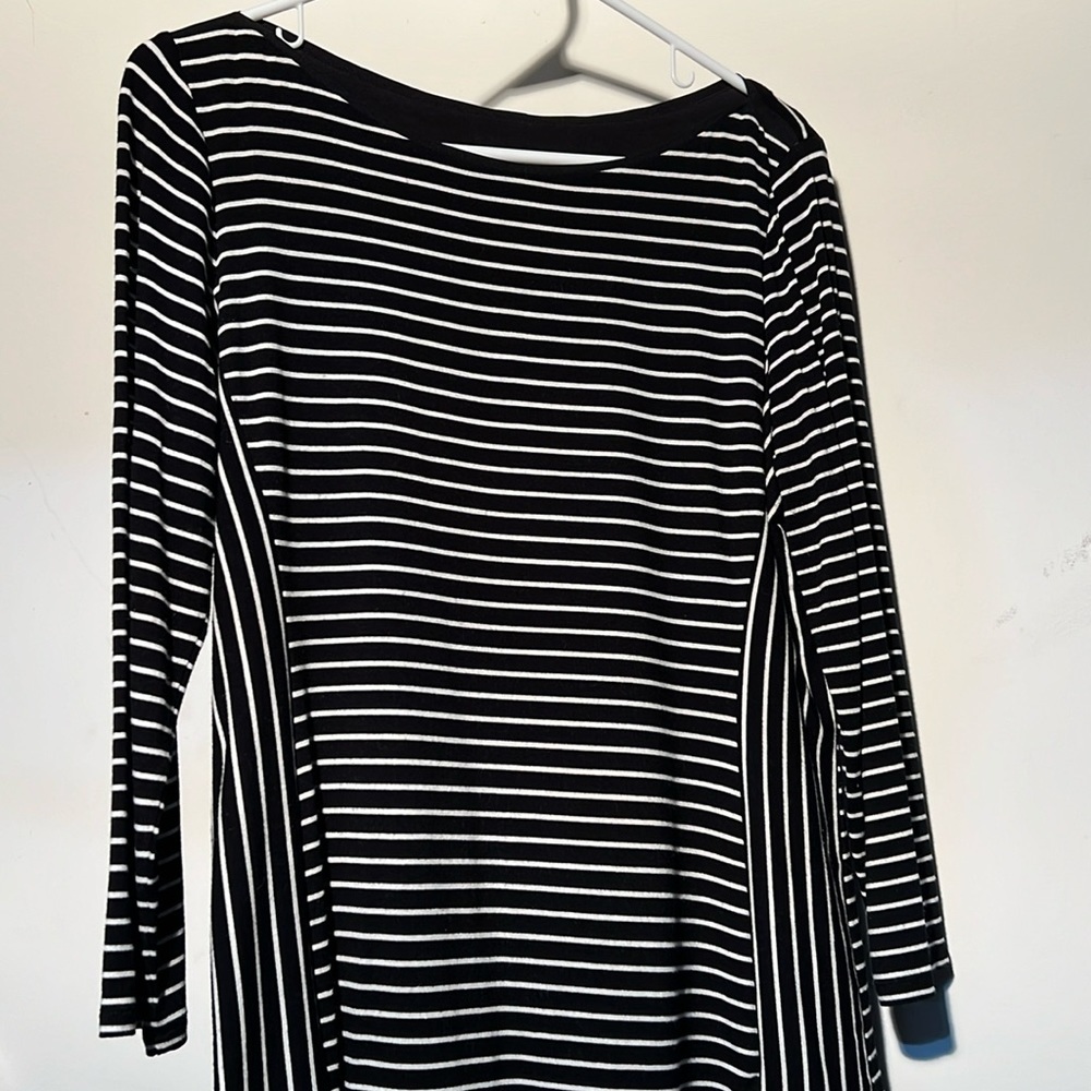 WHBM 3/4 sleeve top, lined.​